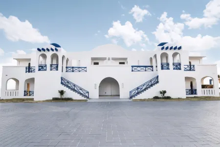 Thunderbird Resorts - Poro Point