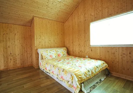 Gapyeong Jathyanggi Blue Village Pension Отели рядом с достопримечательностью «Garden of Morning Calm»