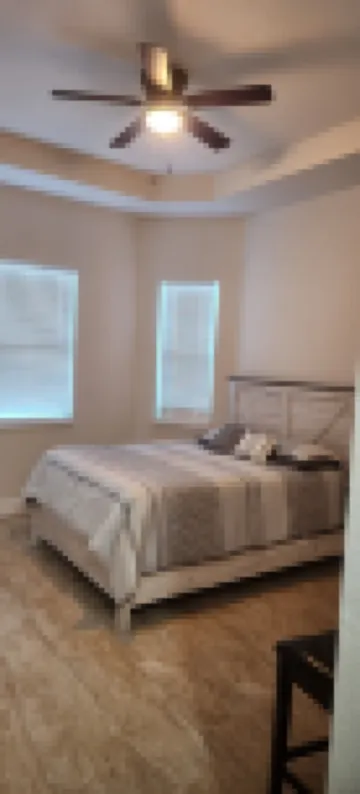 Modern Place,  3-bedroom house with WiFi, AC, spacious in welcoming Lehigh Acres