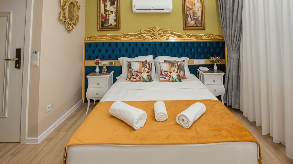 Atlantis Royal Hotel