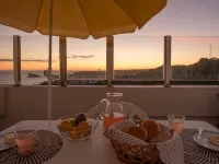 GuestReady - OceanView TopFloor w Terrace Hotels in Sao Roque