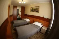 Moneron Hotel Hotel di 