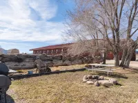 Prospector Inn Hotele w: Escalante