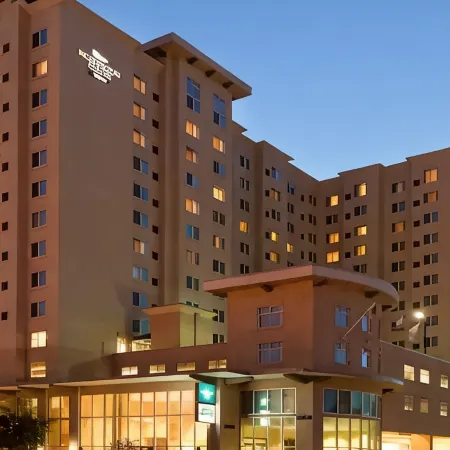 Homewood Suites by Hilton Houston Near the Galleria Отели рядом с достопримечательностью «Водяная стена»