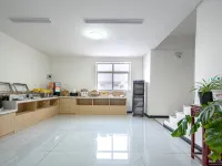 White Swan Hotel (Weihui City Government Store) Hotels in Weihui