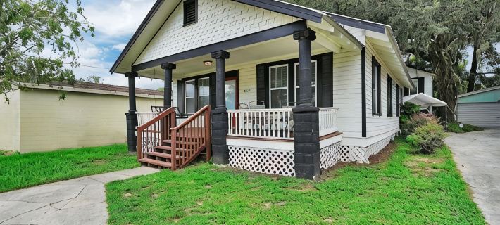 Coastal Cottage near Winery Hotels in Sankt Augustine