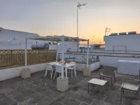 Detached villa 30 mt from the sea - 2-Star