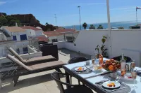 Sea View, Duplex Apartment, Pool, Balcony - Homestays