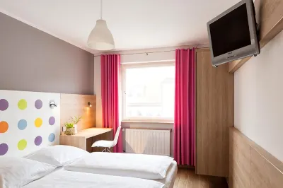 Creatif Hotel Elephant Hotels near Lenbachhaus