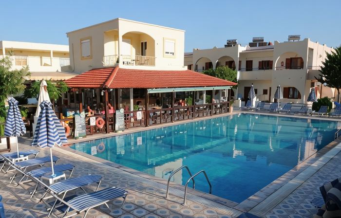 Chrysanthi Hotel - Studio & Apartments