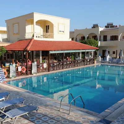 Chrysanthi Hotel - Studio & Apartments 鄰近林多斯衛城（Lindos Acropolis）的酒店