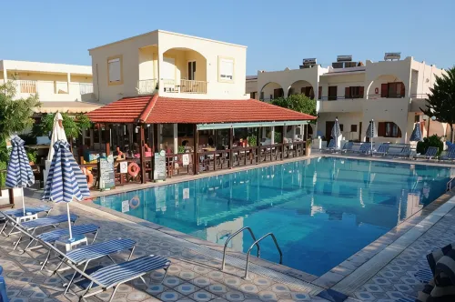 Chrysanthi Hotel - Studio & Apartments