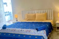 La Siesta Abidjan-Charming 2-bedroom Split-Mezzanine level apartment; WiFi-AC. - 2-نجوم