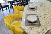 6BD/3BA/ Villa/10Beds/ Grill /NearUCR/Large Space/clean/outdoor furniture