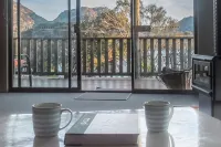 Cove Beach Apartment 2 - Apartments