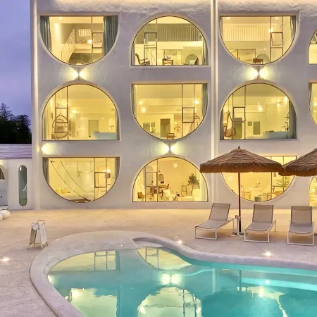 Nous Hotel