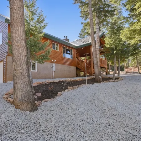 6Br Cabin-Hot Tub-Game Room-Near Bryce Canyon & Zion-Sleeps 12 Adults