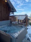 Stunning Mountaintop Retreat with High End Amenities and Four Fireplaces - Boutique
