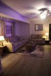 Charming 2-bedroom house in fantastic Gulfport with WiFi, AC - Bungalows