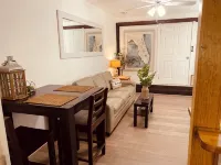La Casita: Beach, FIT, Airport - KMLB, Mall, Downtown Melbourne, Space Center