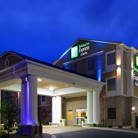 Holiday Inn Express & Suites EL RENO by IHG