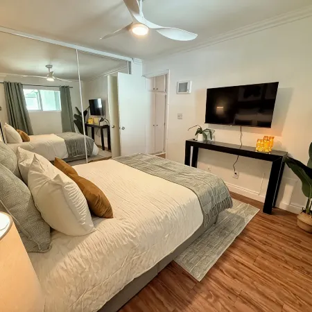 Oceanfront Getaway - Parking - Stunning Views