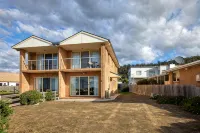 Bicheno Spa Villa