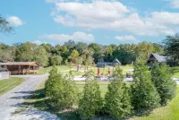 凱夫倫湖 & 莫爾黑德州立大學 - 6號 - 1卧室小木屋(1 Bedroom Cabin - #6 - Near Cave Run Lake & Morehead State University)