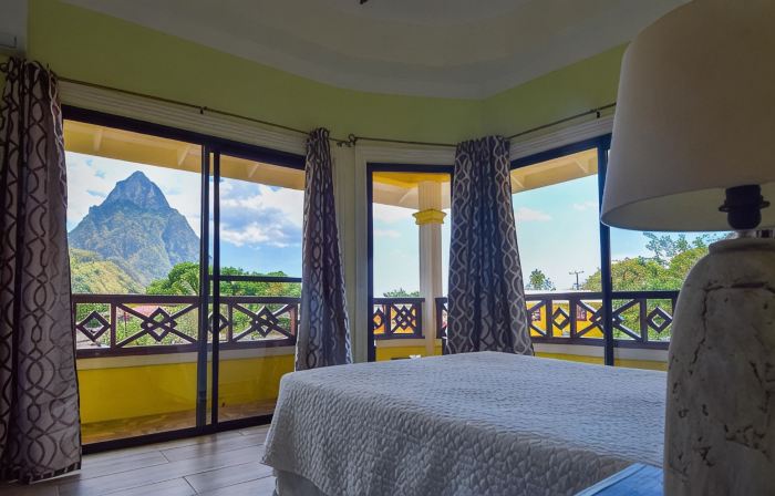 Sea Piton View Apartment- Location, Convenience, Modern Living