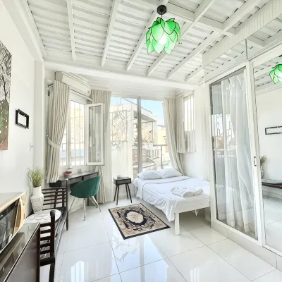 Cherry Blossom Boutique Hotel Ntmk Отели рядом с достопримечательностью «Конгресс-центр GEM Centre»
