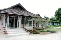 Amarin Resort Chiang Rai Hotels near At Waterside