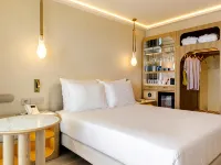 EVOLUTION Cascais-Estoril Hotel Hotel dekat Pantai Poca