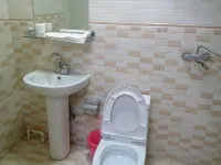 Xinhe Express Hostel - parking
