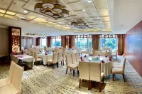 Yushan Hotel - Mountain view