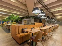 Leonardo Hotel Amsterdam Rembrandtpark Hotels near BOX