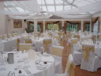 Mere Court Hotel - servizio colazione