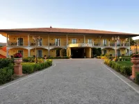 Hotel Lido - Beach and Palace Hotels in Bolsena