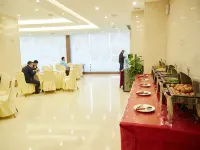 Vienna Hotel (Zhangshu Train Station) - breakfast
