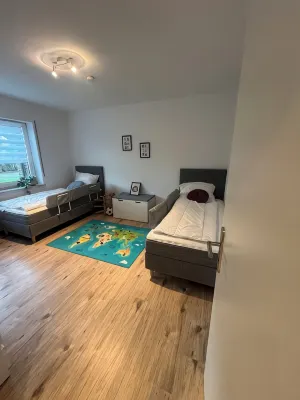 Modern and family-friendly: 3 bedrooms in Burhave (6 pers. plus baby crib)