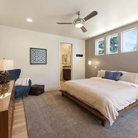 Modern Nordic Nest: Sauna & Stroll to Galveston Ave