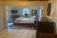 Lake House/Camp Quiet on Lake Pleasant- Hot Tub, Fire Pit, Direct Water Access