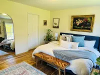Stylish, clean and comfortable 4-bedroom country home located in Accord