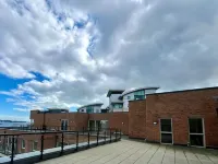 普爾碼頭-免費停車2分鐘路程時尚公寓 普爾住宿飯店