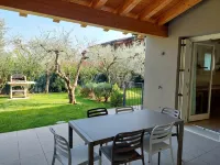 Pergola House 2 - Poolfront with parking space - 2-Star