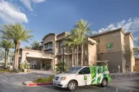 Holiday Inn & Suites SCOTTSDALE NORTH - AIRPARK by IHG - Park Yeri