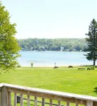 Lions Head Beach Motel & Cottages - Waterfront - Beach