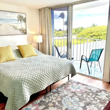 Hilo Haven w/ Pool, A/C & Wi-Fi