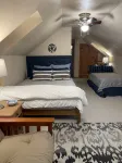 Cozy Log-beamed cabin near Yellowstone and Ennis’ World class  Madison River - WiFi