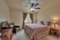 SG1 Stunning Views + Private Hot Tub - Charming Moab Retreat - Near Arches Park - جاكوزي