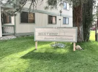 Modern McCall Mountain Gem -- Pet-Friendly -- Less Than 1 Mi to Lake & Downtown - con encanto